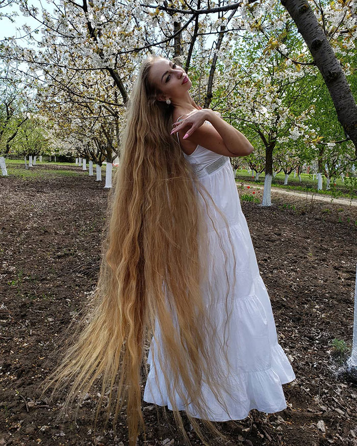 Her husband begged her to cut her hairs but she insisted keeping her hair uncut for 20years.