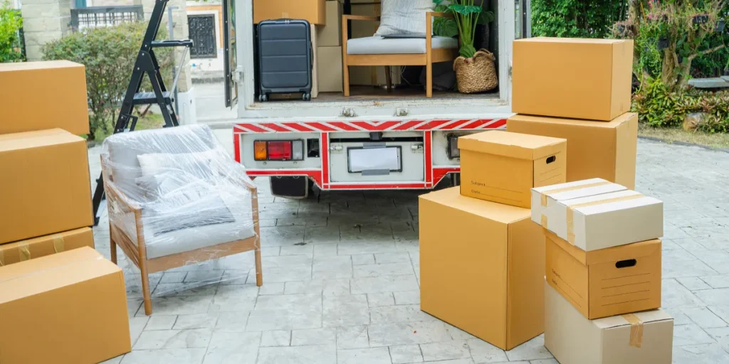 My Fiancé Asked Me to Move to Alaska With Him for 2 Years to Save Money—But What He Did on Moving Day Changed Everything