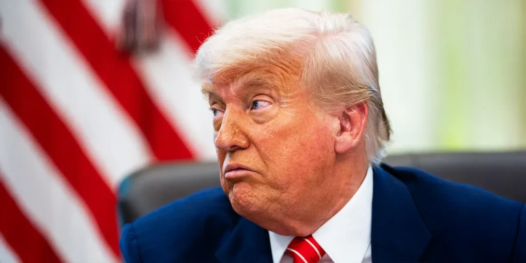 4 Times Donald Trump Was Spotted Golfing Without Alleged Makeup – Head-Turning Photos