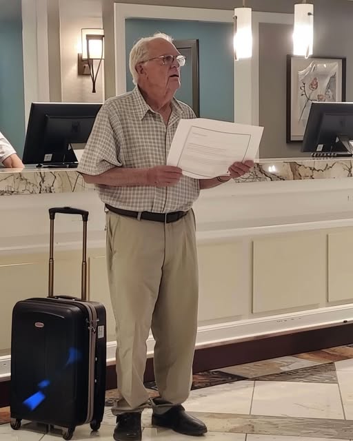 My Family Left Grandpa at the Hotel to Avoid Paying — They Didn’t Realize I Was the Wrong Grandson to Mess With