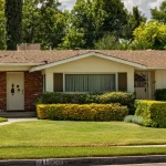 My Mom Demanded I Give the Inherited House to My Sister After Grandpa’s Funeral — What She Did Next Forced Me to Teach Her a Lesson