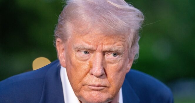 Drama erupts as Donald Trump attends ‘Les Misérables’