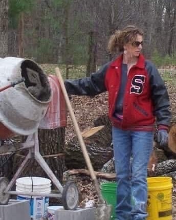 Her husband was abusive, so she took her children and ran away from home