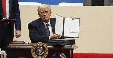 🚨Breaking News. Donald Trump signs a decree to buy everything… See more