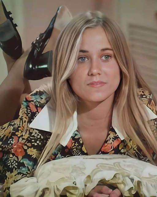 Marcia Brady CameI T0E Might Be The Best ln HoIIywood, Hold Y0UR Breath…